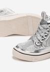 Ezüst tornacipő