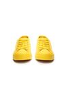 Sárga tornacipő