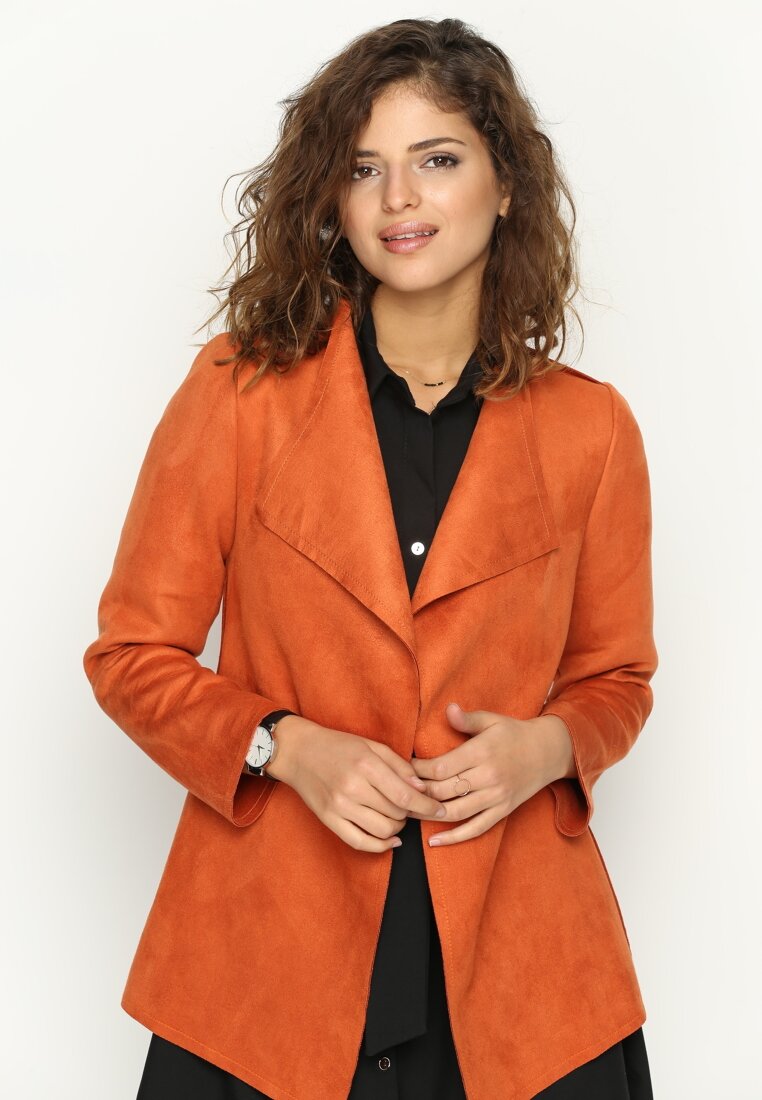 Narancssárga kabát