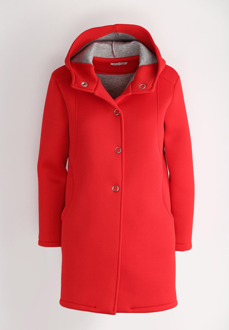 Piros kabát