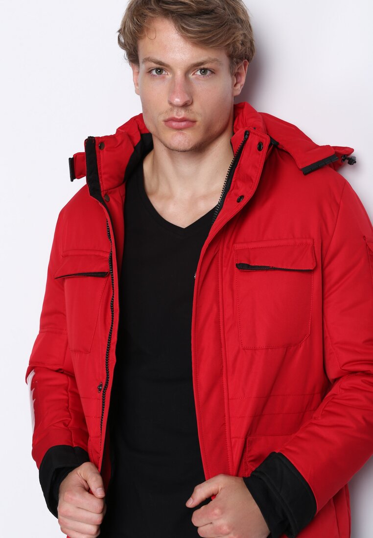 Piros kabát