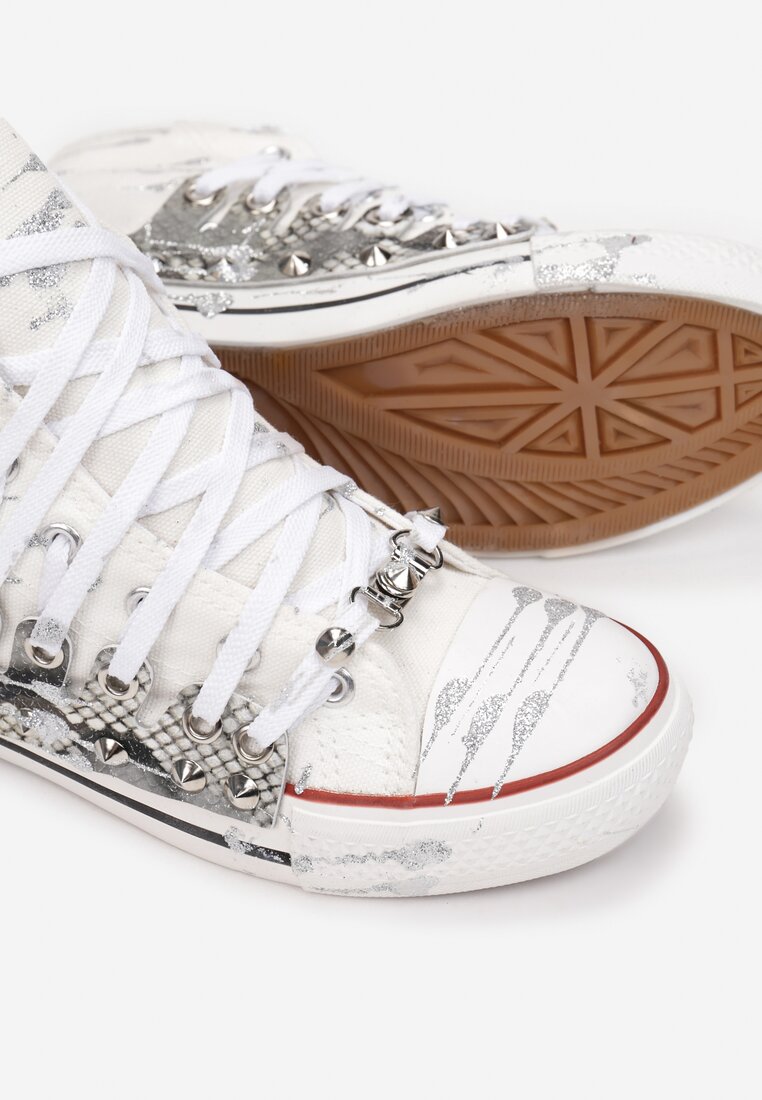 Ezüst színűek tornacipő
