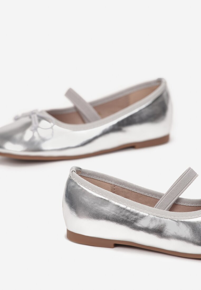 Ezüst színűek Balerina lapossarkú cipő