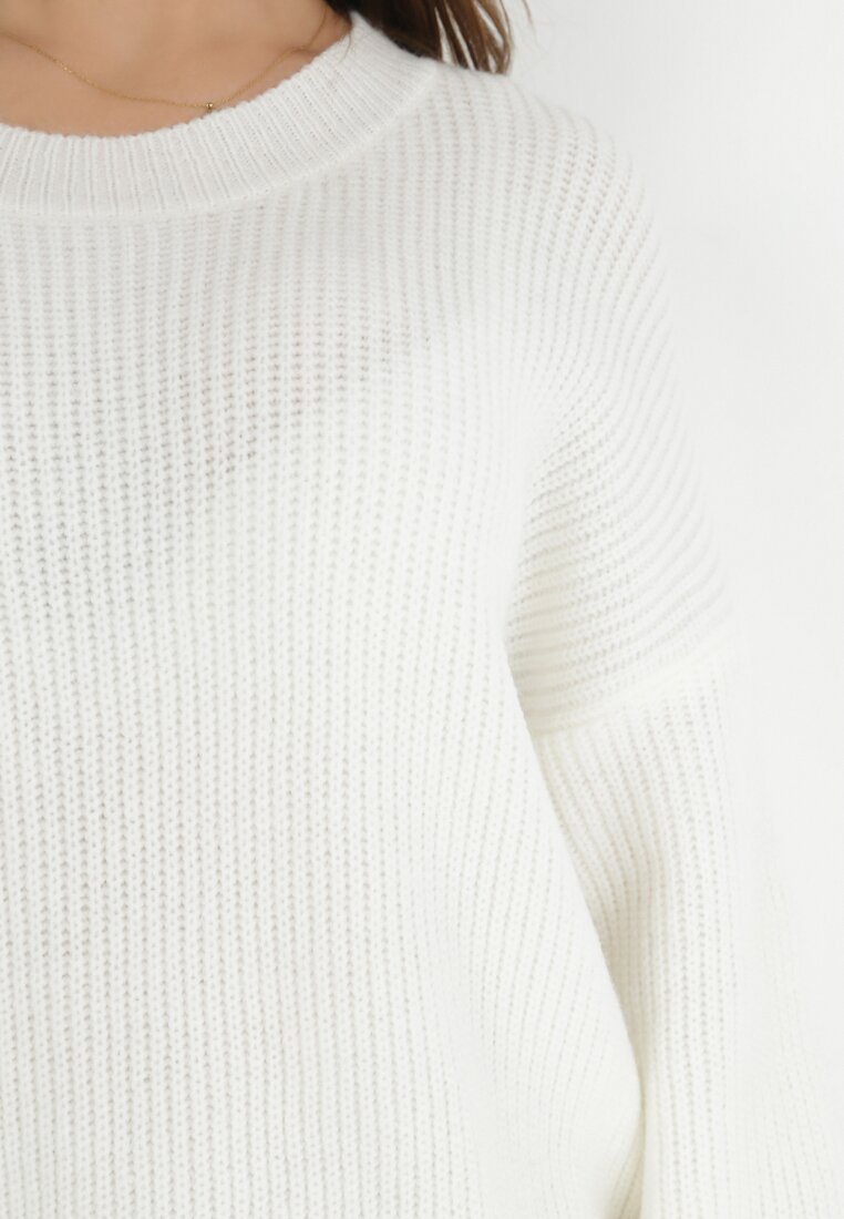 Fehér pulóver
