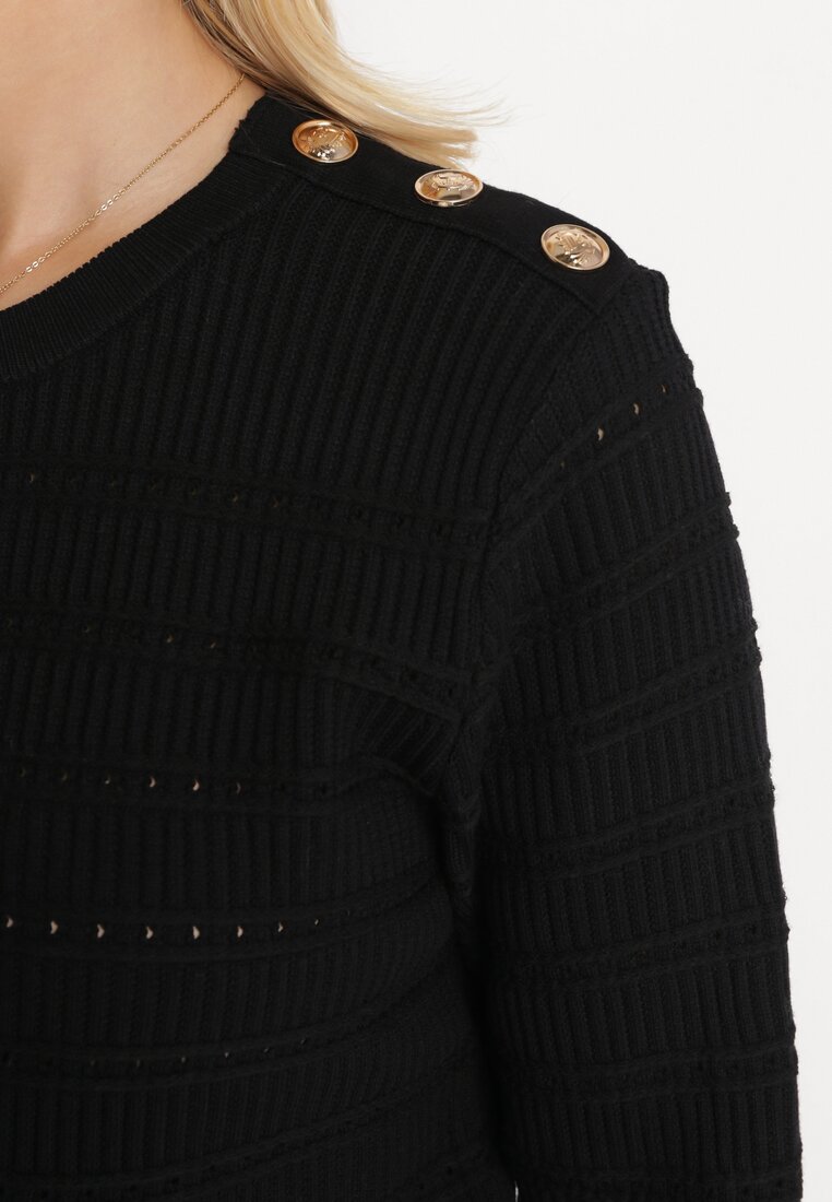 Fekete pulóver