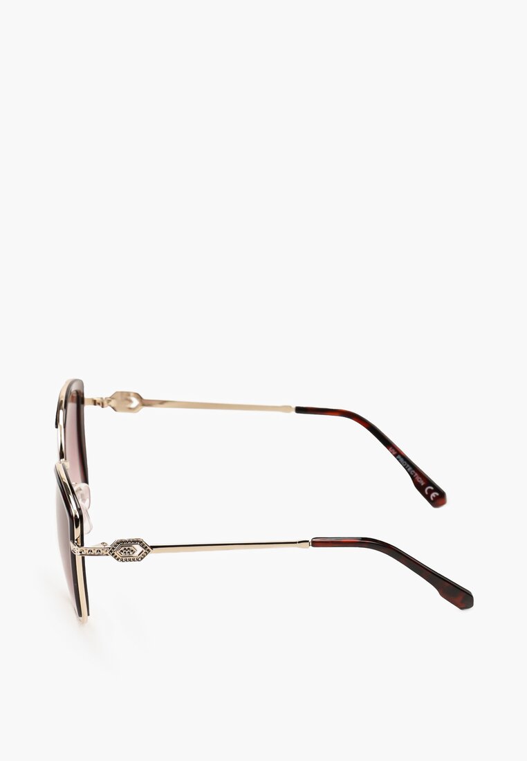 Barna szemüveg