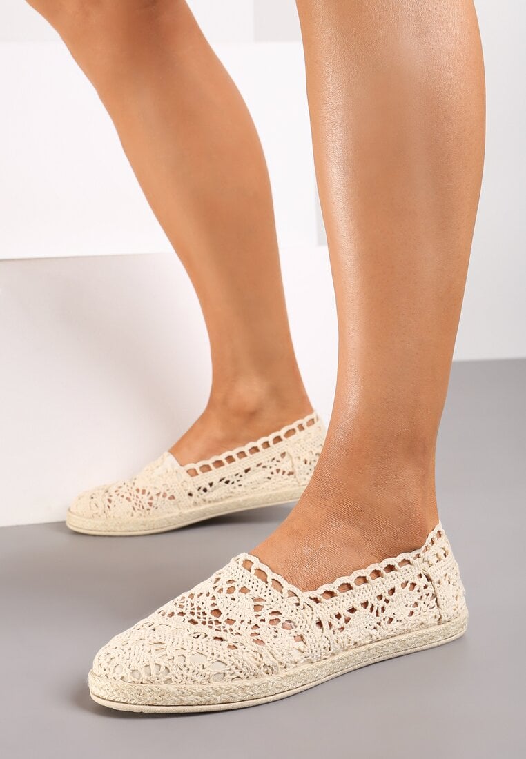 Bézs színűek espadrilles