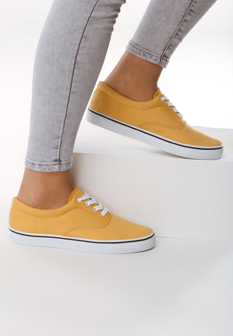 Sárga színűek tornacipő